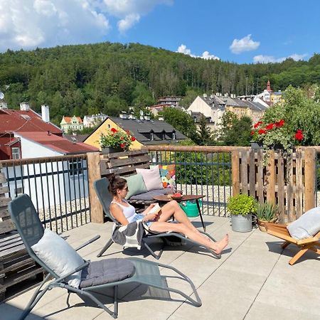 Four Rooms Carlsbad Authentic Карловы Вары Экстерьер фото